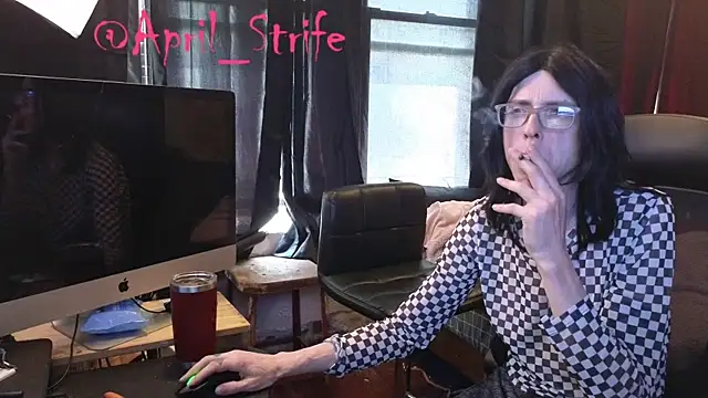 Show Webcam de April_Strife
