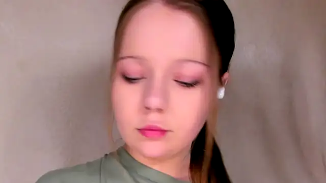 MelMooon Live XXX-chat