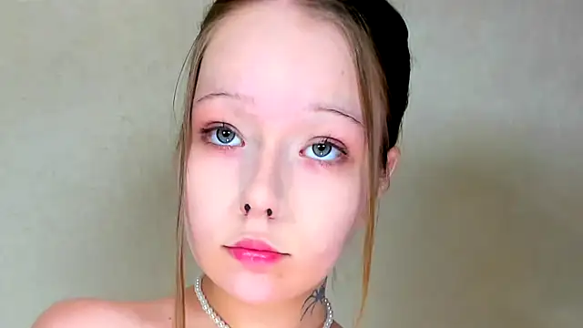 MelMooon Chat XXX in diretta