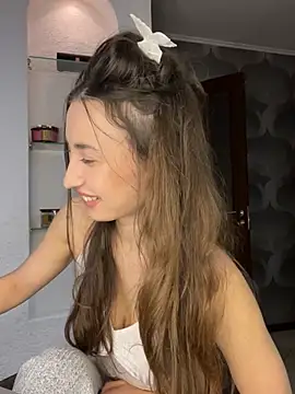 Polli_Kiss' Live XXX Chat