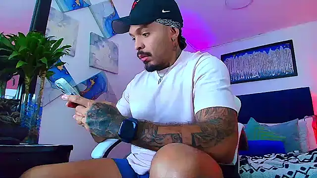 Adil_aminn 在線直播表演
