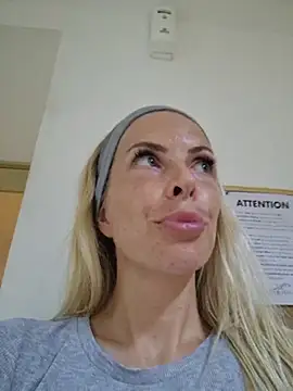 Luna_Veil Webcam-Show