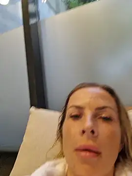 Luna_Veil's Webcam Show