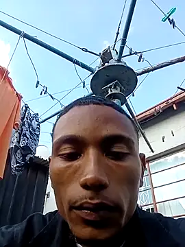 slimmydaddy69 Show in webcam