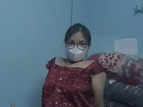 Amy099 live XXX chat