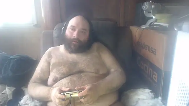 hairyhulk: διαδικτυακό σόου στην κάμερα