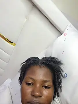 TrishaKalid's Live XXX Chat