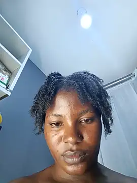 Chat +18 de TrishaKalid ao vivo