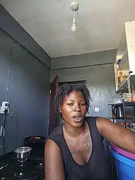 Chat XXX en directo de TrishaKalid