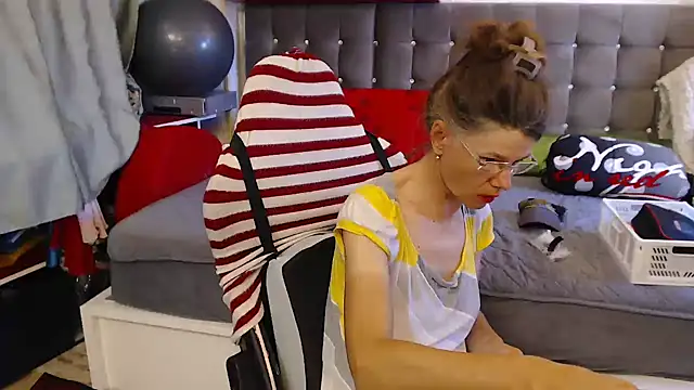 kellyterapy Adlı Modelin Canlı XXX Sohbeti