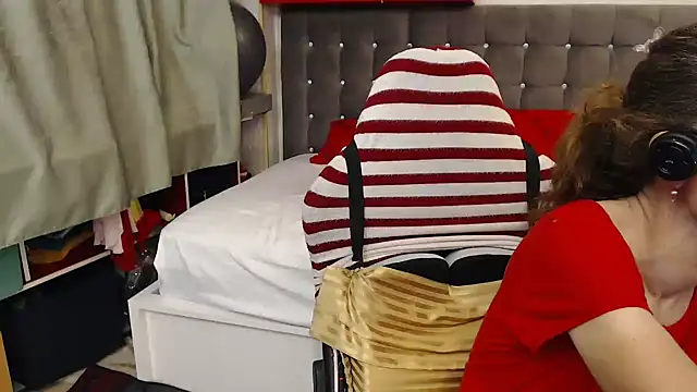 kellyterapy Adlı Modelin Canlı XXX Sohbeti
