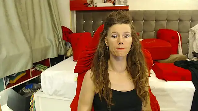 kellyterapy Adlı Modelin Canlı XXX Sohbeti