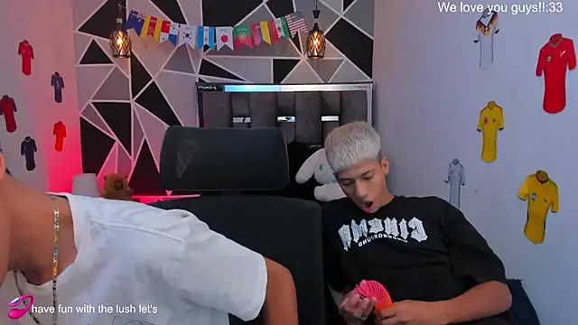 Juan_Nd_Steven: вебкам-шоу