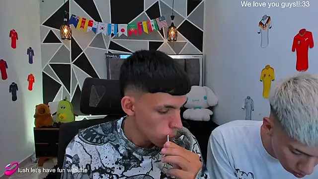 Juan_Nd_Steven: вебкам-шоу