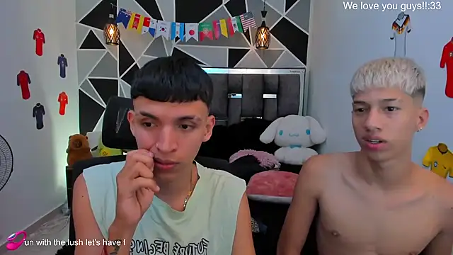 Juan_Nd_Steven's Webcam Show
