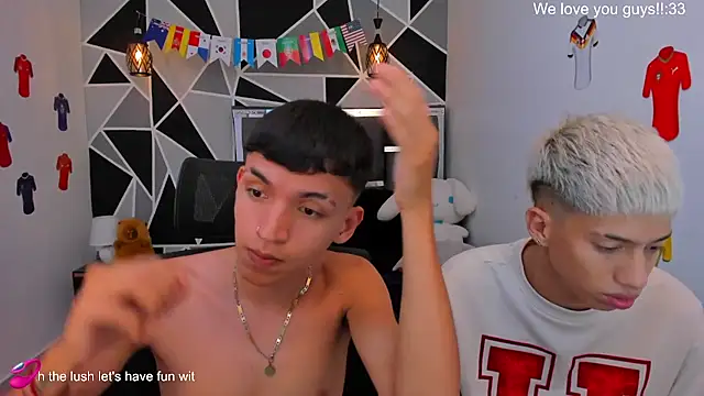 Show modela Juan_Nd_Steven na web-kameri