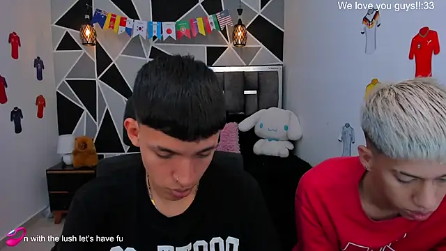 Juan_Nd_Steven's Webcam Show