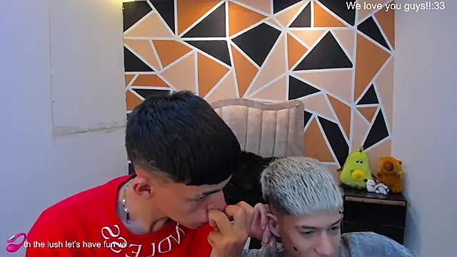 Juan_Nd_Steven's Webcam Show