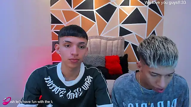 Juan_Nd_Steven Show in webcam