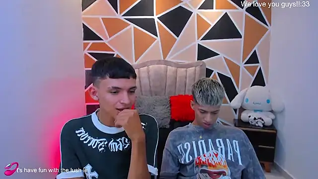 Juan_Nd_Steven Pertunjukan Webcam