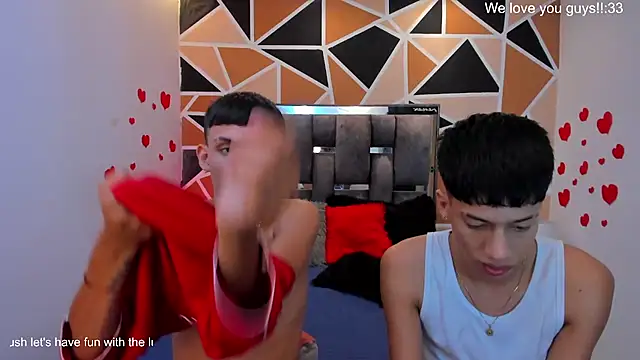 Show modela Juan_Nd_Steven na web-kameri