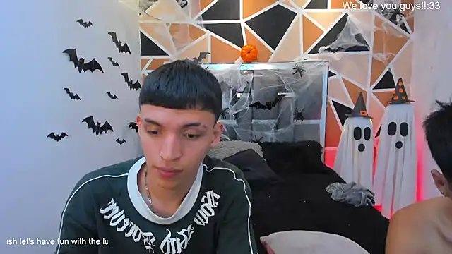 Juan_Nd_Steven's Webcam Show