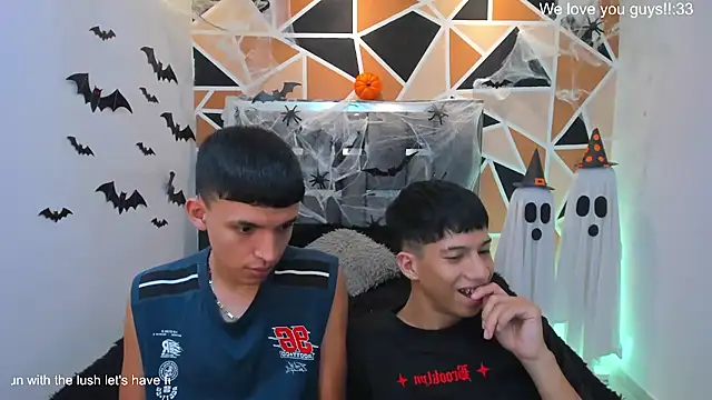 Show modela Juan_Nd_Steven na web-kameri