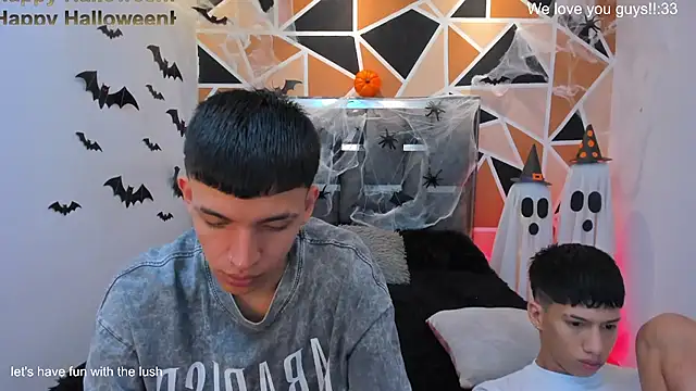 Show modela Juan_Nd_Steven na web-kameri