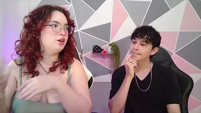 הופעת וובקאם של AndrewAnndCherry