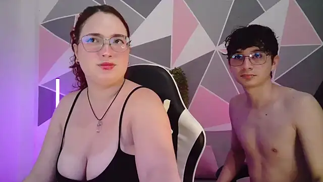 Вебкам-шоу AndrewAnndCherry