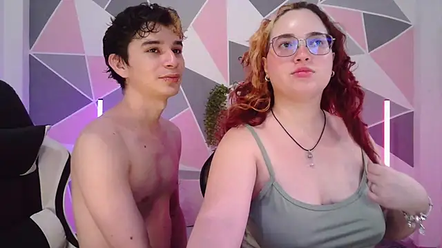 AndrewAnndCherryn Webbikameraesitys