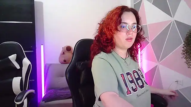عرض كام AndrewAnndCherry