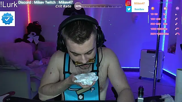 Mikev: вебкам-шоу