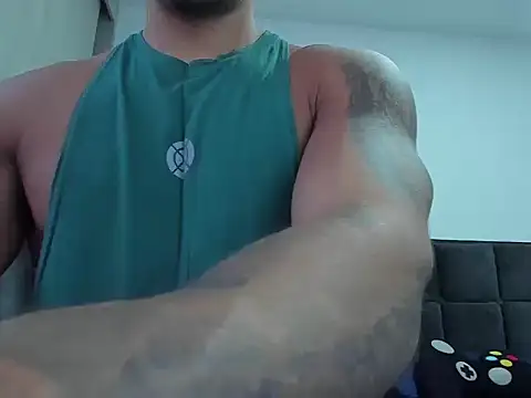 Alexander_Martines 在線直播表演