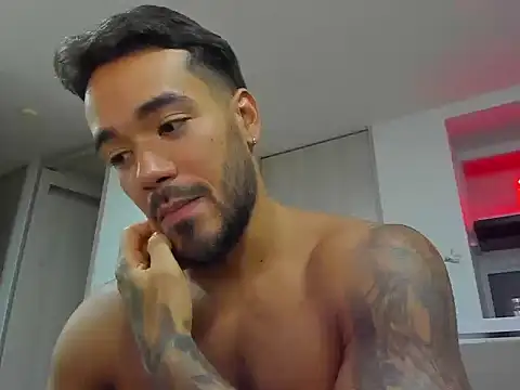 Alexander_Martines 在線直播表演