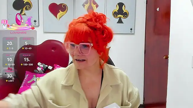 Show modela Salomeediaz_ na web-kameri