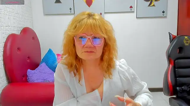 XXX chat uživo modela Salomeediaz_