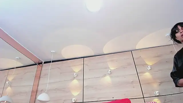 martina_touss Adlı Modelin Canlı XXX Sohbeti