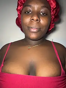 Lilith_alouqua Adlı Modelin Canlı XXX Sohbeti