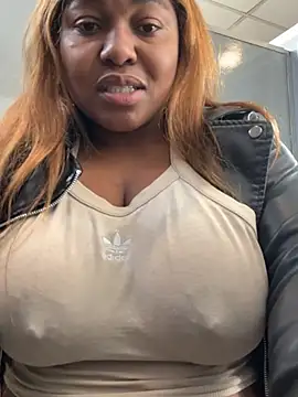 Katie_lips webkamerás műsora