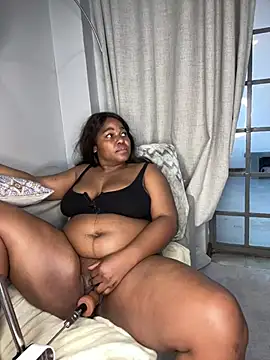 Katie_lips Adlı Modelin Web Kamerası Şovu