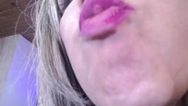 XXX chat uživo modela marie_hss