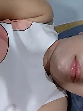 2_sexxx Adlı Modelin Web Kamerası Şovu