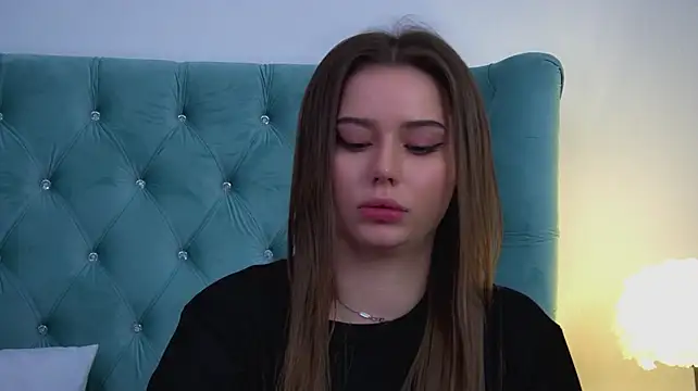 Pertunjukan Kamera Web DianaVert
