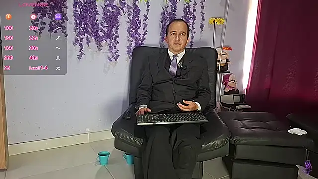 GreisyAndHazzan's Webcam Show