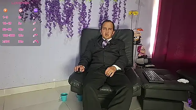 GreisyAndHazzan's Live XXX Chat