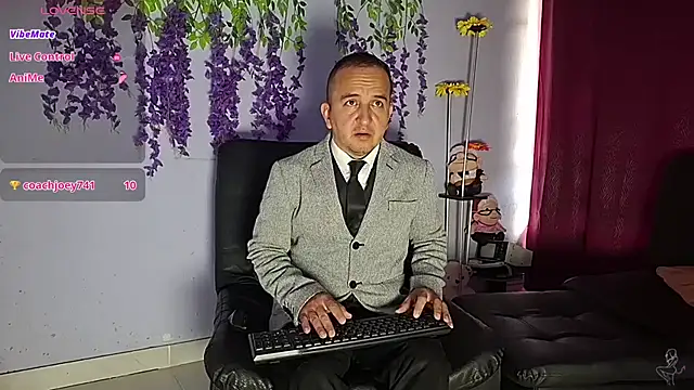 Show modela GreisyAndHazzan na web-kameri