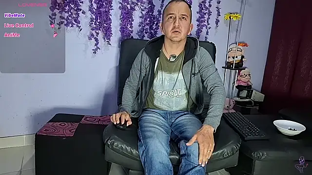 GreisyAndHazzan's Webcam Show