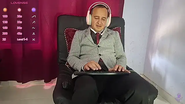 EnzoRomanof Adlı Modelin Web Kamerası Şovu