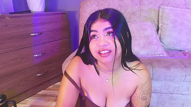 jade_brunnette Obrolan Langsung XXX